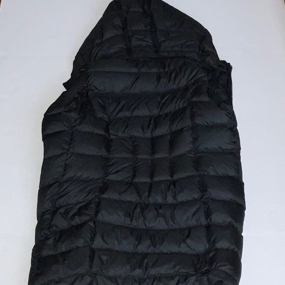 NWOT Athleta Goose Down Vest with Hood Black - Size S - Picture 5 of 7